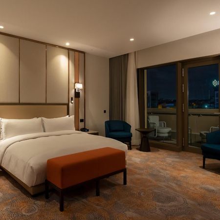 ฮิลตันมอลล์ออฟอิสตันบูล Hotel ภายนอก รูปภาพ Deluxe Room