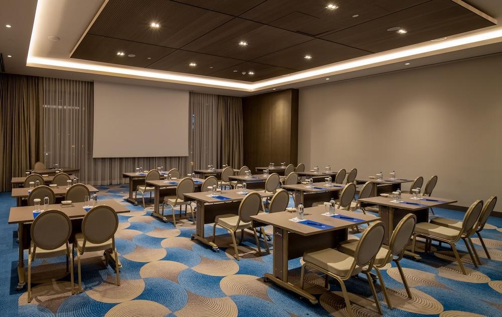 ฮิลตันมอลล์ออฟอิสตันบูล Hotel ภายนอก รูปภาพ Meeting room