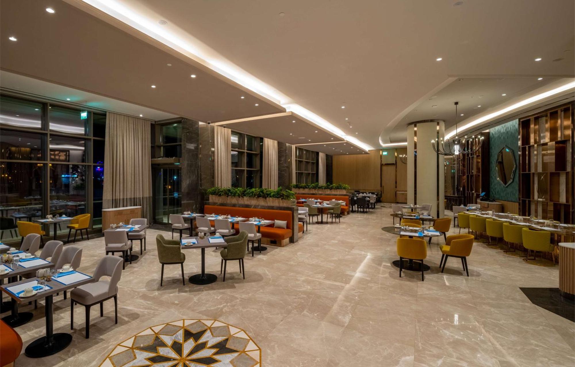 ฮิลตันมอลล์ออฟอิสตันบูล Hotel ภายนอก รูปภาพ The restaurant